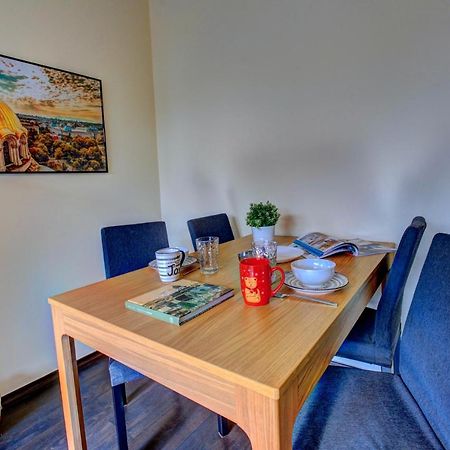 1Bd Nest In The Heart Of A Traditional صوفيا المظهر الخارجي الصورة